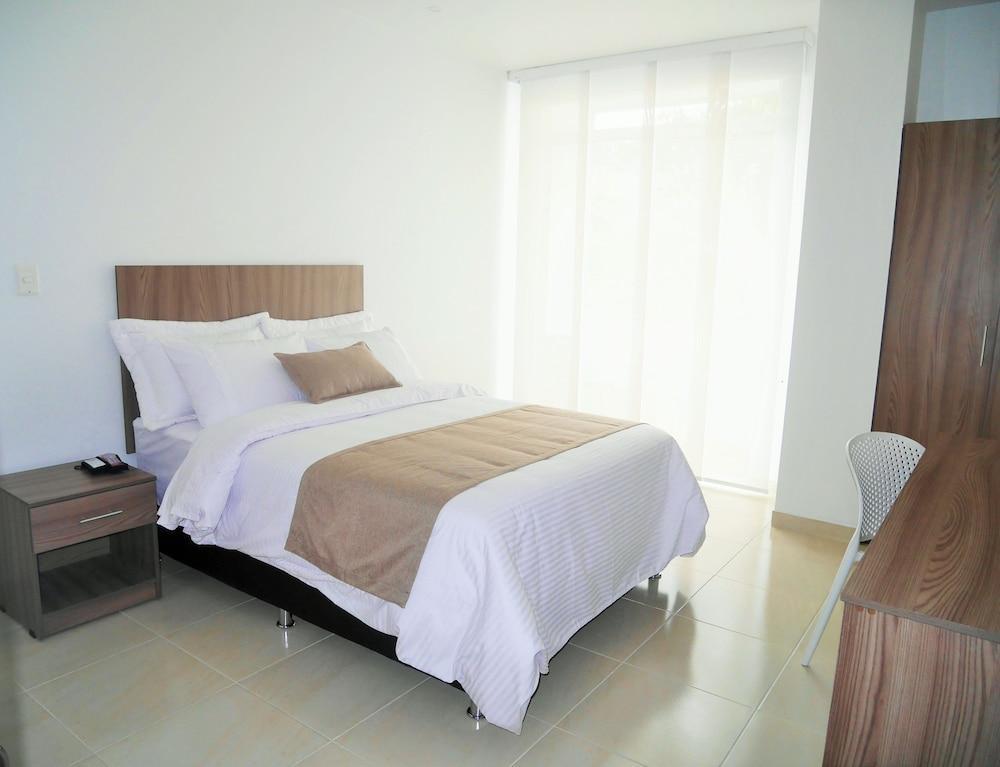 Torca Hotel Cali Bagian luar foto