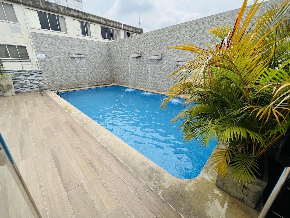 Torca Hotel Cali Bagian luar foto
